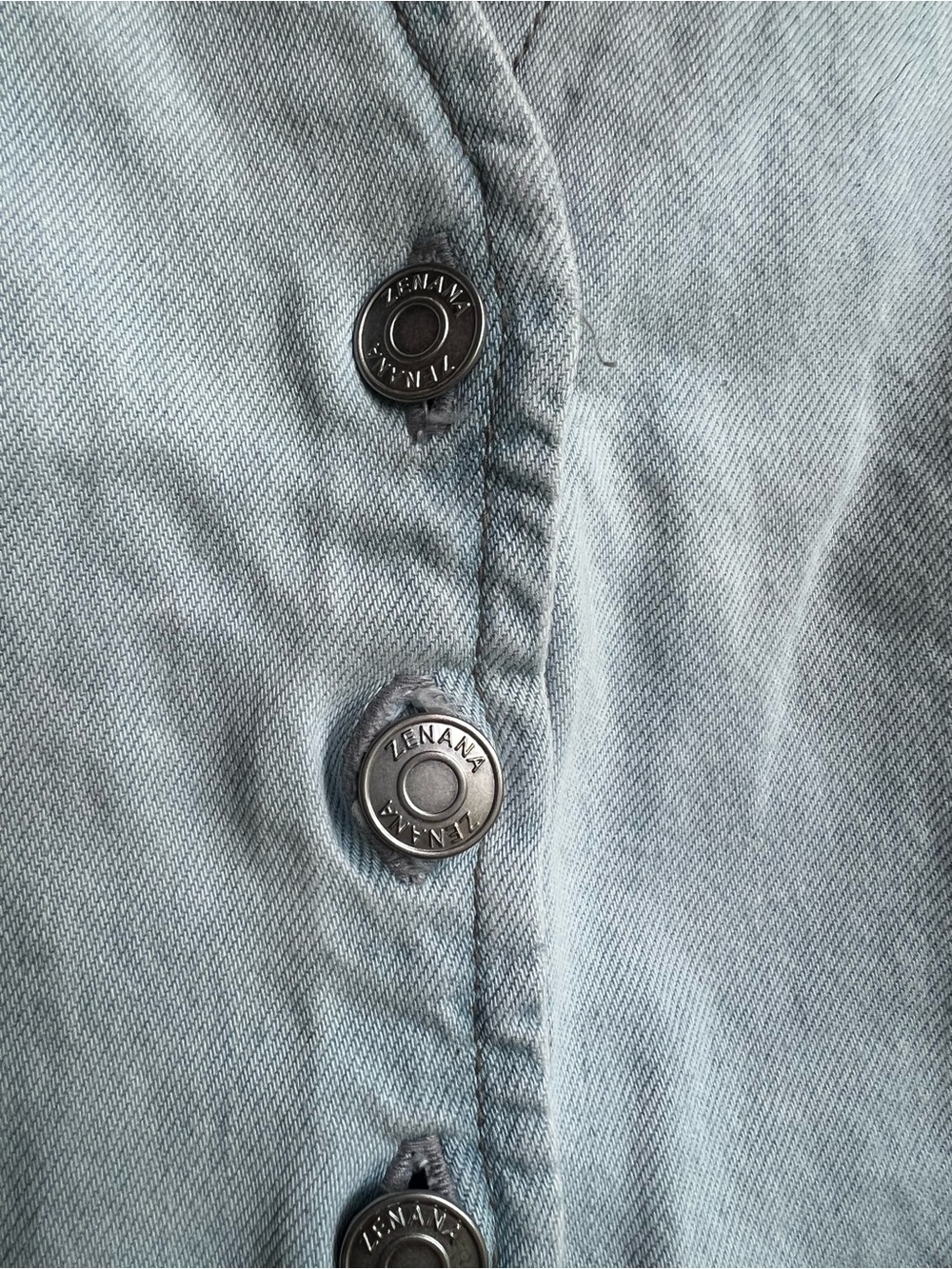 Zenana light wash denim vest size large - Picture 3 of 8